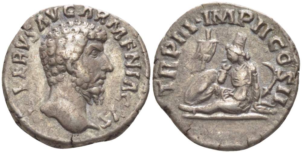 Римская Империя денарий 163 Луций Вер, L VERVS AVG ARMENIACVS, бюст императора / TR P III IMP II COS II , персонификация побежденной Армении, Рим, 3,32 гр RIC 505 серебро 1073-18-64