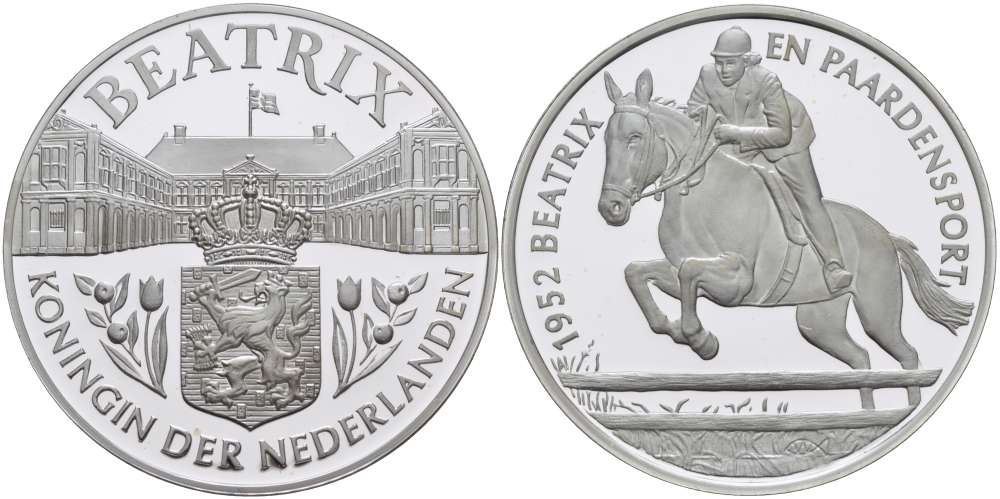 Нидерланды медаль ND королева Беатрикс, 1952 год конный спорт, диаметр 38,5 мм., вес 22,12 гр.  серебро  PROOF  1078-6-32