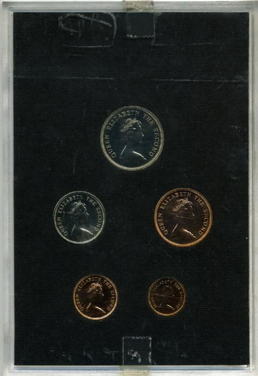 Фолклендские острова набор из 5 монет 1974 в оригинальной пластиковой упаковке, тираж 20000 экз. KM PS 1 PROOF 7-5-1-11