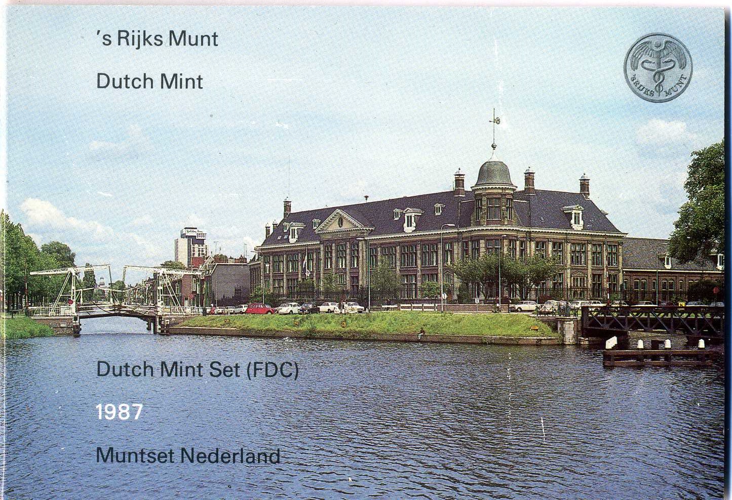 Нидерланды набор из 5 монет 1987 буклет, плюс жетон монетного двора    UNC  1-6-2-22