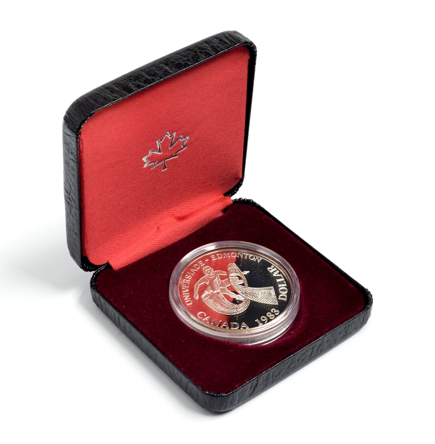 Канада 1 доллар 1983 XII летняя Универсиада в Эдмонтоне, в оригинальной коробке, KM 138 серебро PROOF 2-5-2-29