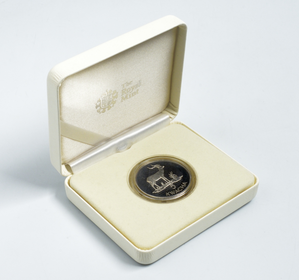 Замбия 5 квача 1979 WWF, серия защита окружающей среды, антилопа личи,  тираж 25000 экз., в коробке KM 18а серебро PROOF 4-3-5-29