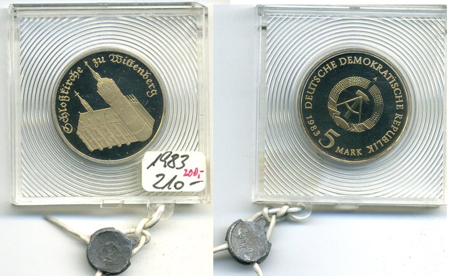 ГДР 5 марок 1983 A, замковая церковь в Виттенберге, дом Мартина Лютера, тираж 5500 экз., в оригинальной упаковке, с печатью KM 89 медно-никель PROOF 5-3-1-08