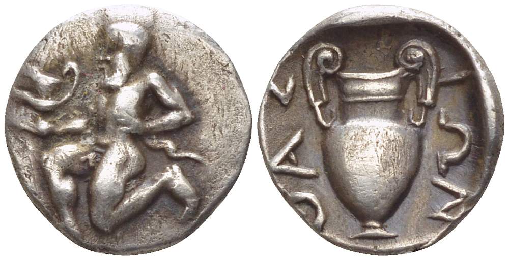Фракия, остров Фасос тригемиобол 412-404 гг. до н.э. сатир, стоящий на одном колене, держит килик / ?A???N, амфора, вес 0,83 г Le Rider, Thasiennes 27 серебро 00-821-43