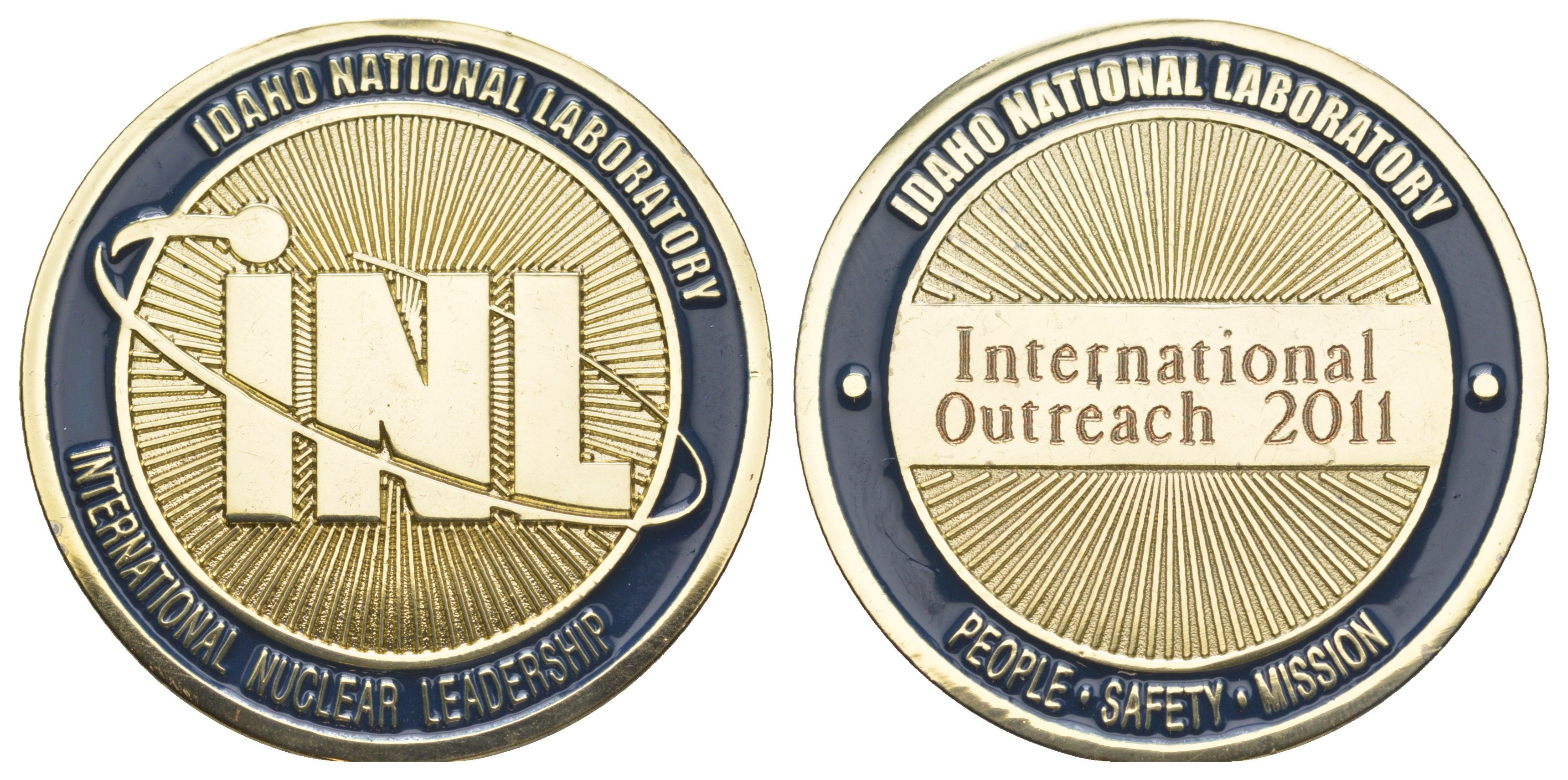 США, Национальная лаборатория Айдахо медаль "Международная деятельность 2011" 2011 Миссия по обеспечению безопасности людей, диаметр 44 мм, вес 34,6 гр биметалл UNC 1091-10-23