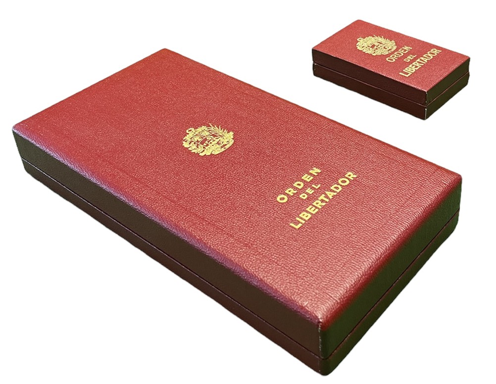 Венесуэла орден Освободителя (также называется орден бюст Боливара), звезда, шейная медаль и фрачник 2-4-2-30