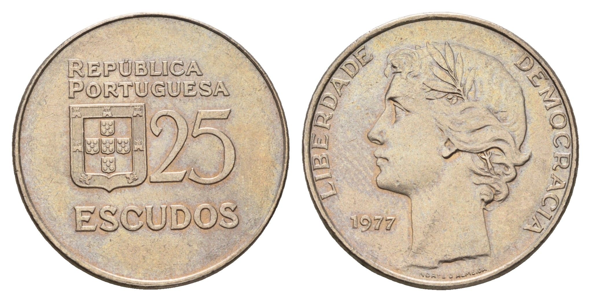 Португалия 25 эскудо 1977 KM 607 медно-никель UNC 4671-1023