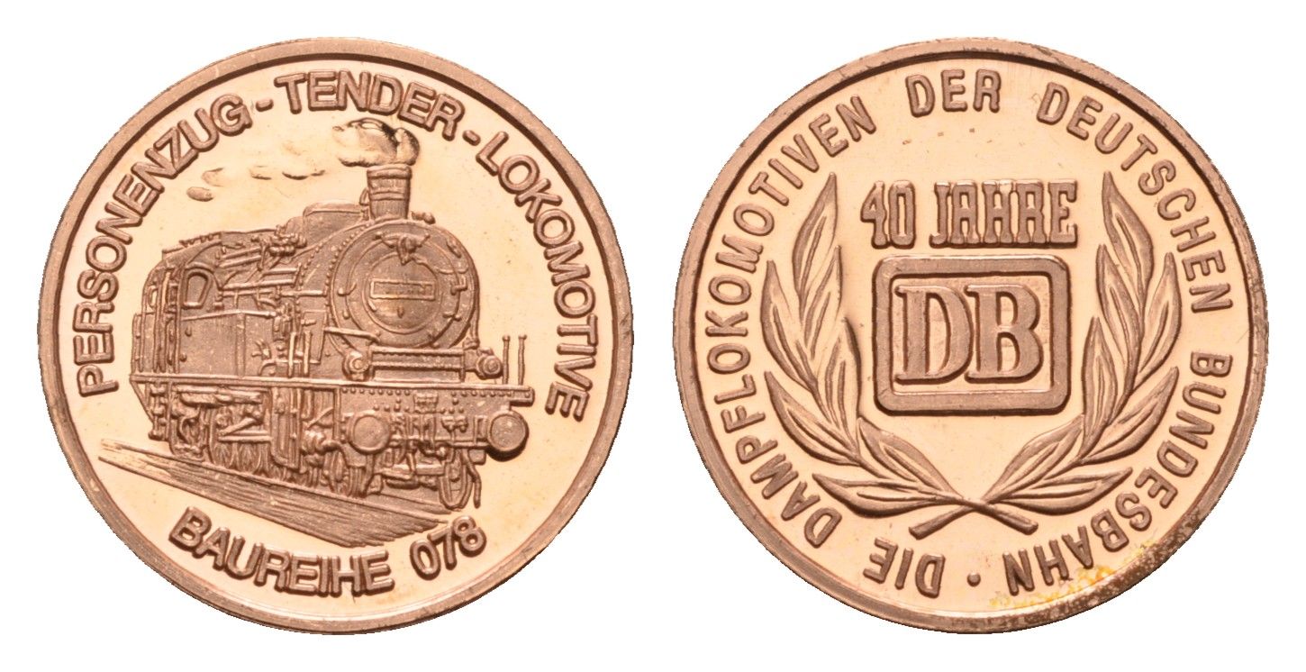 ФРГ медаль из серии 40 лет Bundesbahn (Бундесбан) - Personenzug-Tender-lokomotive (Baureihe 078) 1989 государственные железные дороги, диаметр 18 мм, вес 2,3 гр алюминий плакированный медью UNC 4685-728