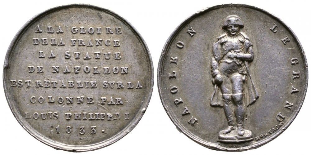 Франция медаль 1833 в честь славы Франции, статуя Наполеона Бонопарта, восстановлена Луи Филиппом I, 23,00 мм, 4,75 гр. Slg. Julius 3885 серебро 00-00