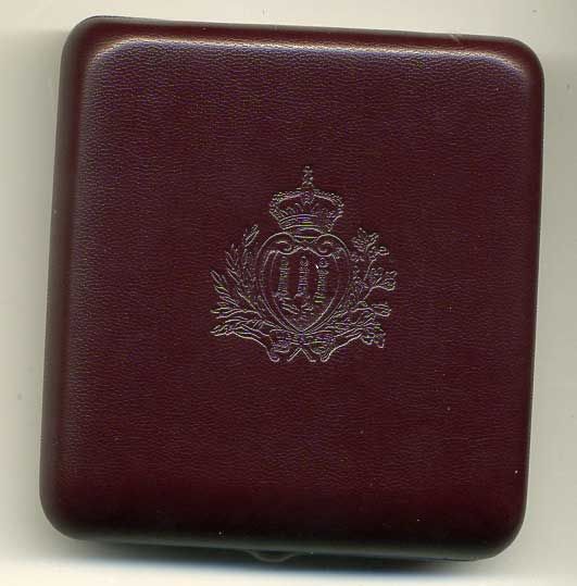 Сан-Марино 5 евро 2005 Зимние Олимпийские игры 2006 в Турине, снежинка,  в оригинальной коробке, с сертификатом KM 511 серебро PROOF 4-5-1-18