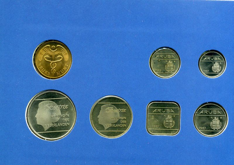 Аруба официальный набор из 6 монет 1987 в оригинальном буклете, с жетоном монетного двора KM MS2 UNC 2-5-2-31