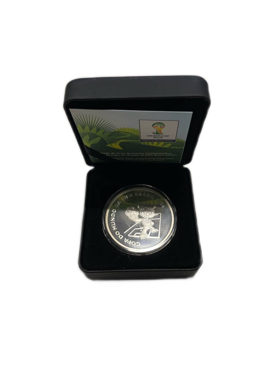Бразилия 5 реалов 2014 Чемпионат мира по футболу 2014, талисман (маскот) Фулеко, удар через себя, тираж 20.000 экземпляров, в оригинальной коробке, с сертификатом KM 701 серебро  PROOF  8-1-02-04