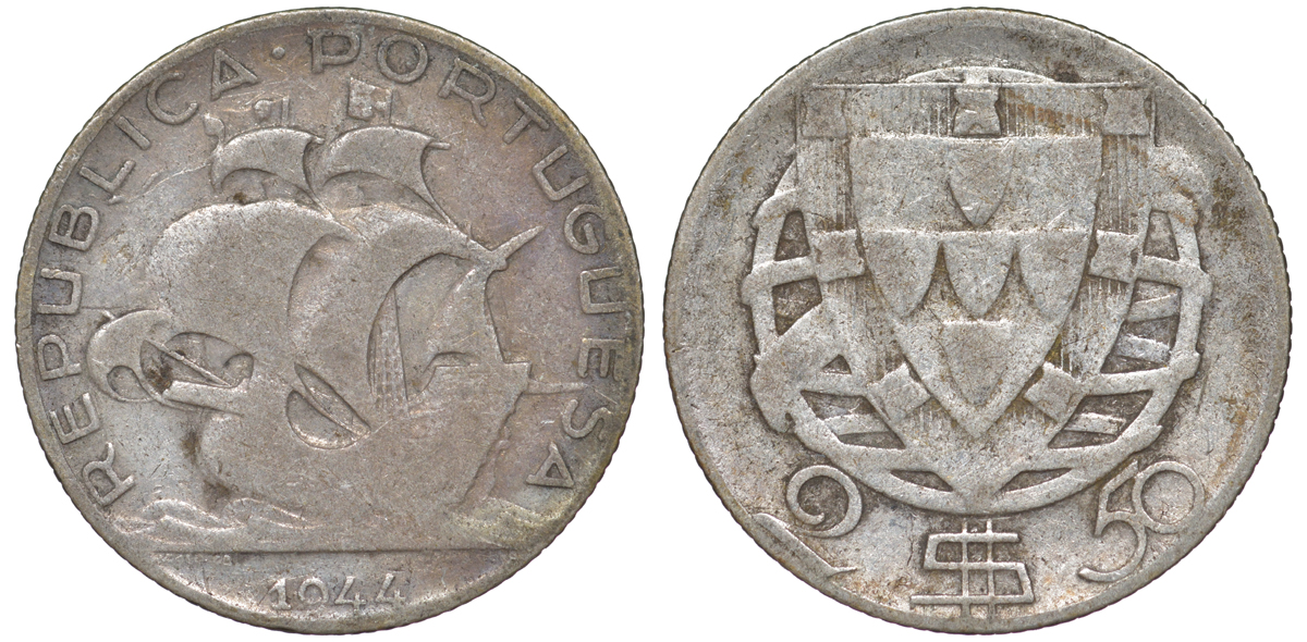 ПОРТУГАЛИЯ 2,50 ЭСКУДО 1944 KM 590 серебро 4178-214