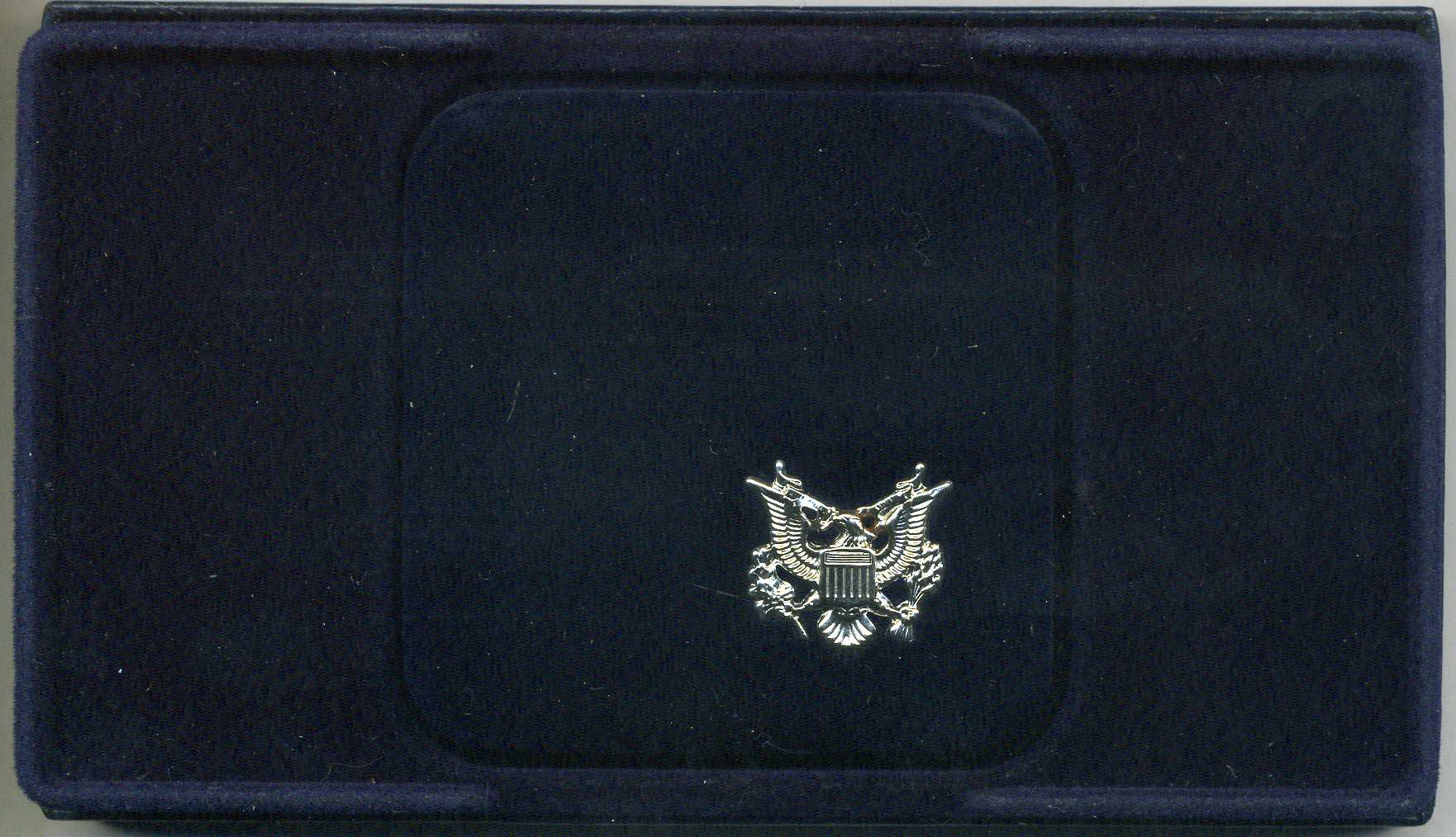 США 1 доллар 2002 W, 200 лет военной академии в Вест Поинте, в оригинальной коробке, сертификат KM 338 серебро PROOF 00-00