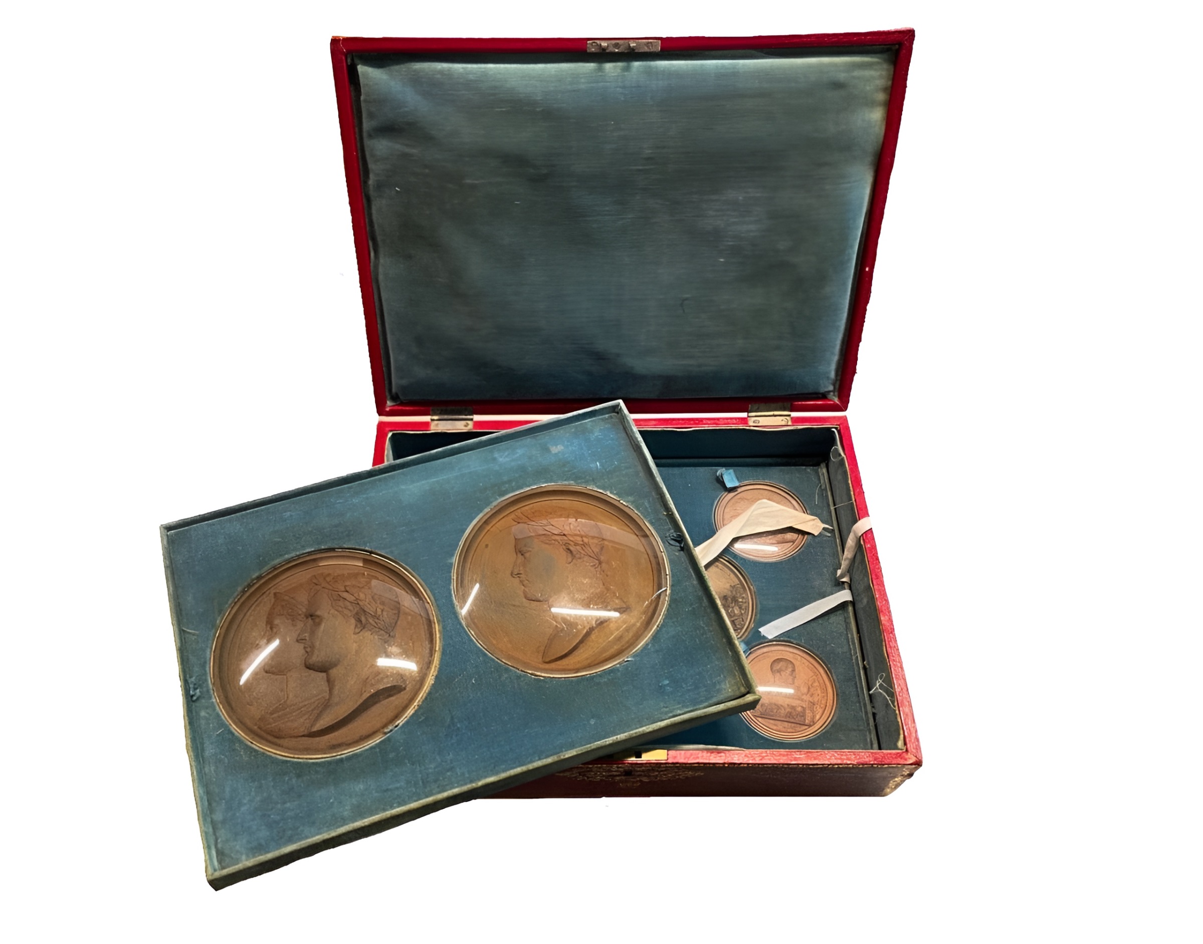 Набор бронзовых французских медалей и медальонов 1810 года. Оригинальный комплект. 0-0-00