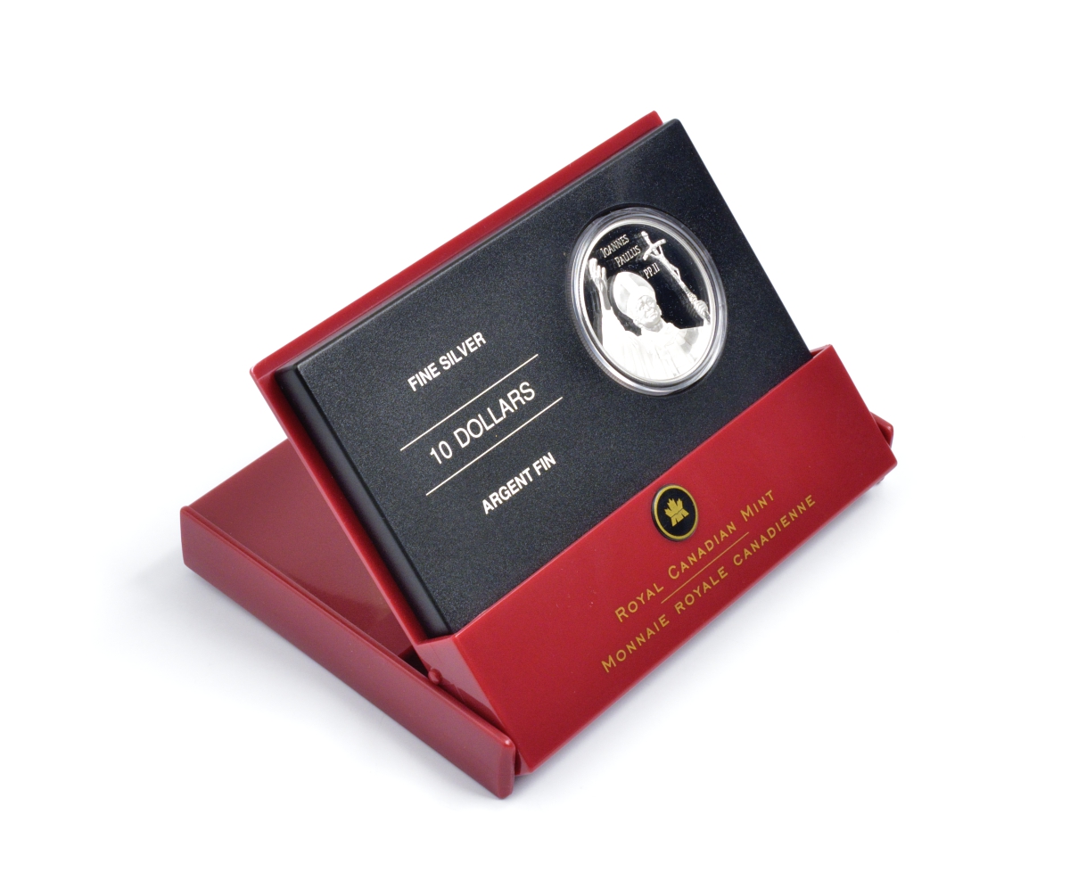Канада 10 долларов 2005 Иоанн Павел II, в оригинальной пластиковой коробке, с сертификатом KM 559 серебро PROOF 2-4-2-25