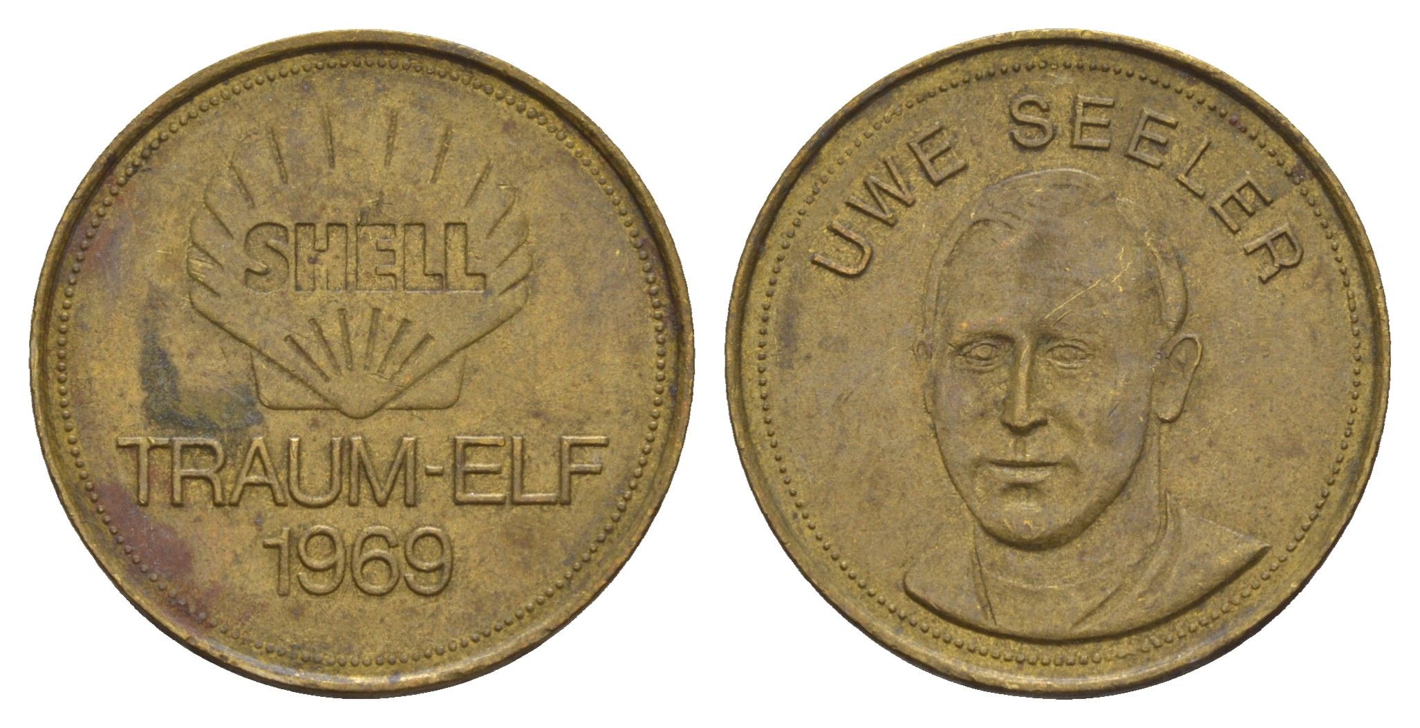 Германия жетон Shell - Dream Team Германии - Уве Зеелер 1969 диаметр 26 мм, вес 5 гр сталь плакированная латунью 4656-336