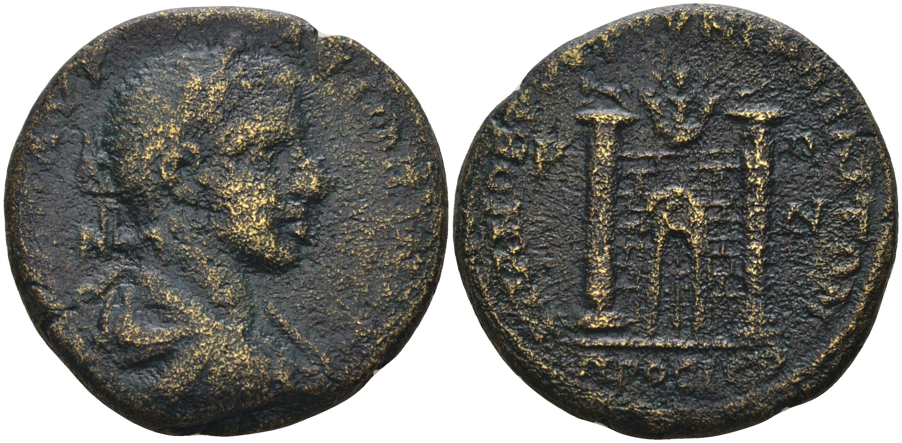 Римская Империя, Провинция Нижняя Мезия, Никополь-на-Истре AE 218 - 222 Элагабал, голова императора / городские ворота с двумя башнями, над ними гидра, 11,9 гр, 26 мм AMNG 2003 бронза 1100-4-42