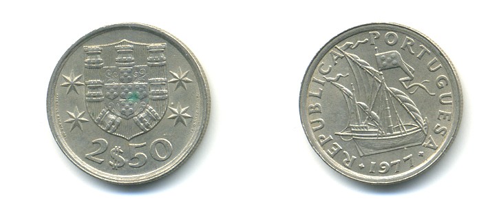 ПОРТУГАЛИЯ 2,5 ЭСКУДО 1977 ПАРУСНИК KM 590 медно-никель 176-133
