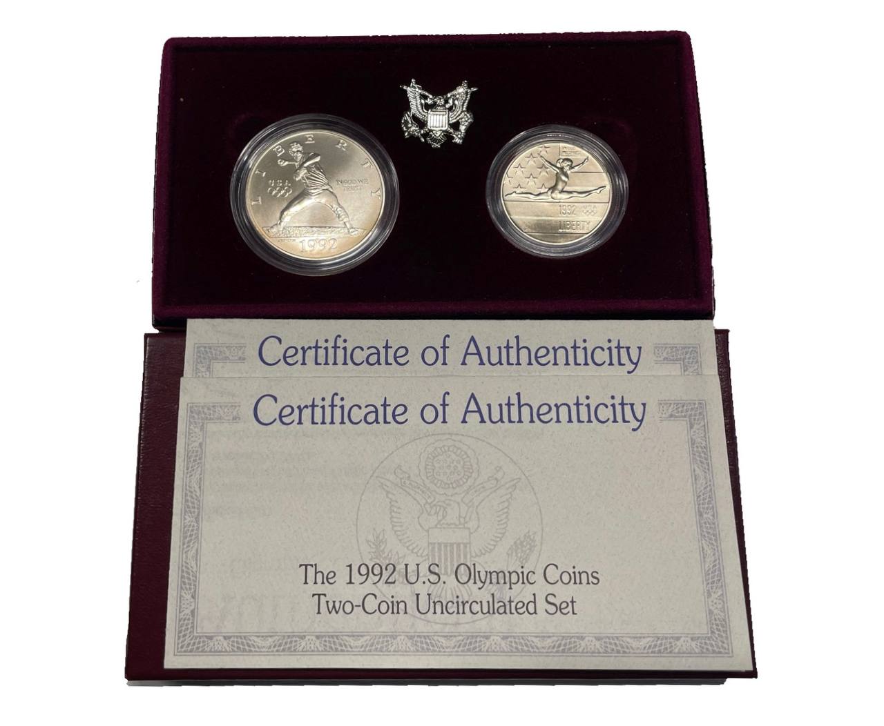 США набор из 1 доллара и 50 центов 1992 P, D, Олимпийские игры, 1 доллар бейсбол и 50 центов гимнастика, в оригинальной коробке, сертификат KM 233, 234 серебро, медь плакированная медно-никелем  UNC  3-6-5-06