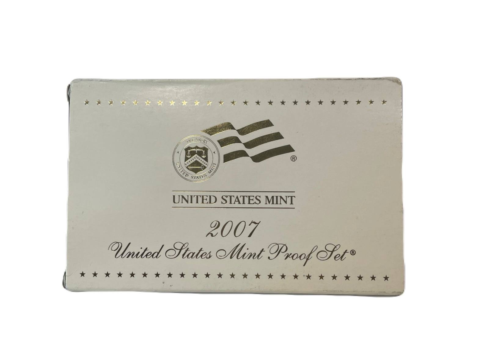 США полный годовой набор из 14 монет (1, 5, 10 (дайм) и 25 (квотер) центов; 1/2 (50 центов) и 1 доллар) 2007 в оригинальной упаковке с сертификатами KM 468, 381, 195a, A202b, 310, 396, 397, 398, 399, 400, 401, 402, 403 и 404 PROOF 8-2-06-74