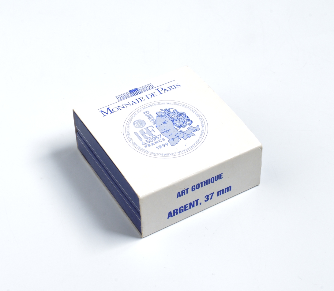 Франция 1 евро = 6,55957 франков 2000 готический стиль в архитектуре (XII-XVI веков) в коробке с сертификатом KM 1246 серебро PROOF 4-3-3-12