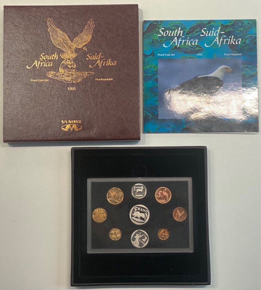 ЮАР государственный набор из 9 монет 1995 1, 2, 5, 10, 20 и 50 центов, 1, 2 и 5 рандов, в оригинальной коробке, с сертификатом подлинности KM 132, 133, 134, 135, 136, 137, 138, 139, 140 сталь плакированная медью, сталь плакированная бронзой, медь 7-5-5-30