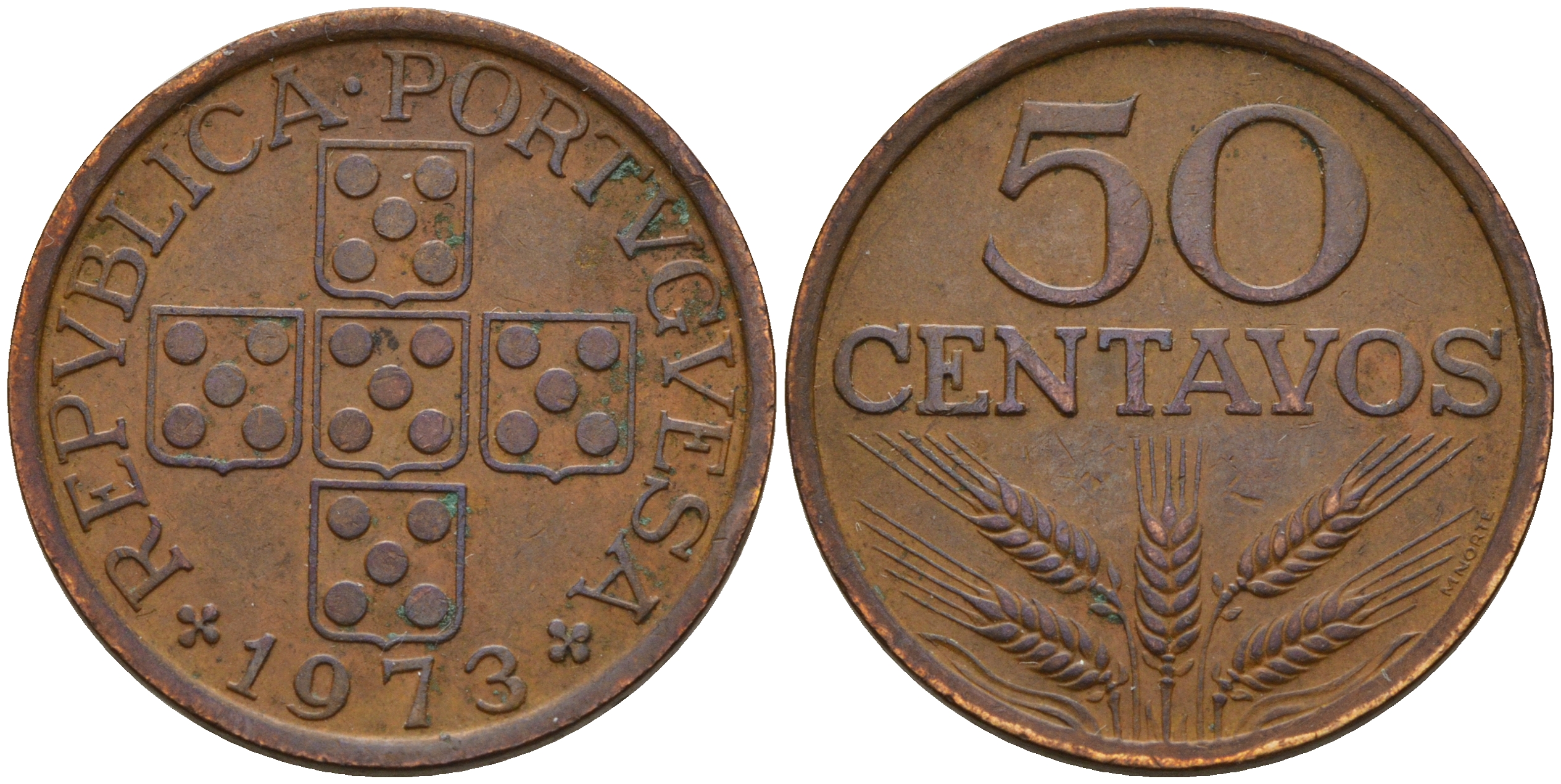 Португалия 50 сентаво 1973  KM 596 бронза    4153-131