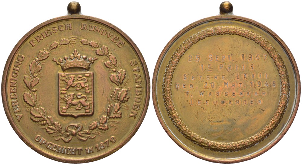 Нидерланды медаль 1947 от ассоциации фризской породы крупного рогатого скота, основанной в 1879 году, первый приз 25 сентября 1947 года, диаметр 50 мм., с ушком для ношения  жёлтый металл    1089-1-41