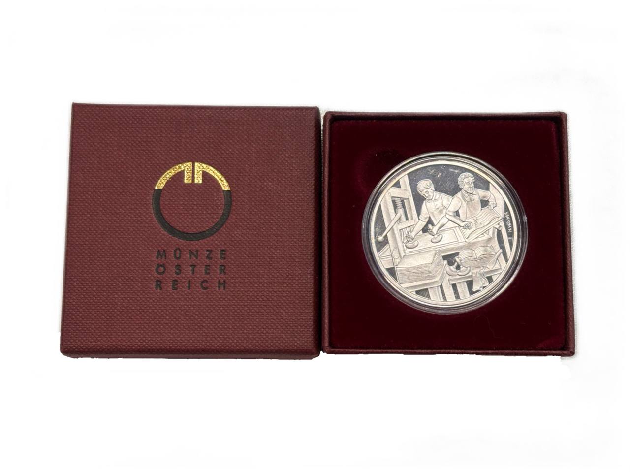 Австрия 500 шиллингов 1998 Книгопечатание, Библиотека аббатства Адмонт, печатники, в оригинальной упаковке, с сертификатом KM 3049 серебро PROOF 8-2-05-25