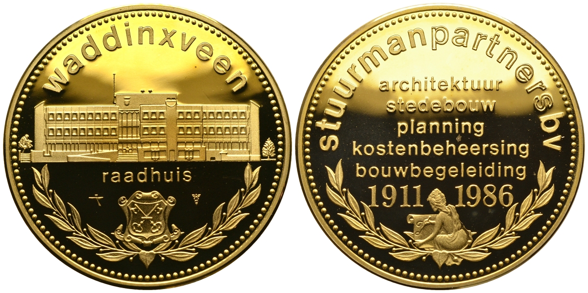 ГЕРМАНИЯ МЕДАЛЬ 1986 (1911-1986), 75 ЛЕТ РАТУШЕ, НАДПИСЬ ИЗНАЧАЛЬНО, STUURMANPARTNERS, ПОЗОЛОТА медно-никель PROOF 04-302-32