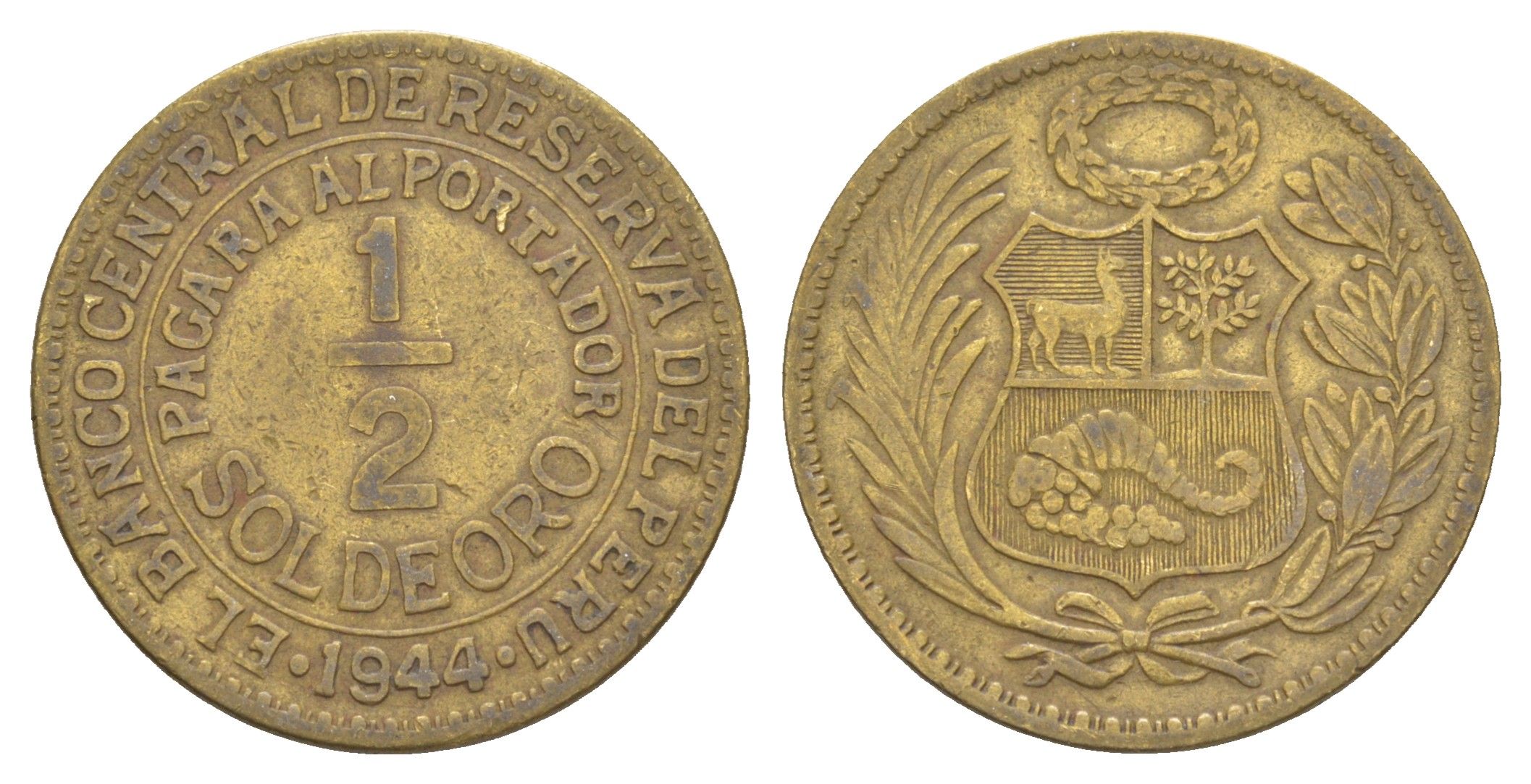 Перу 1/2 соль 1944 KM 220 латунь 4654-635