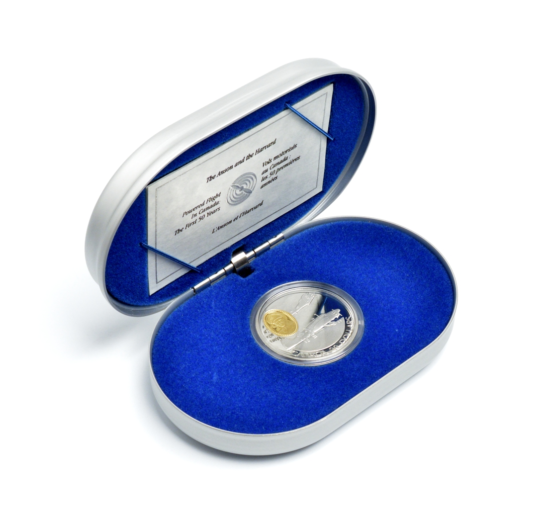 Канада 20 долларов 1990 самолеты Энсон и Гарвард, маршал Роберт Леки в оригинальной коробке с сертификатом KM 173 серебро, позолота PROOF 7-5-4-14