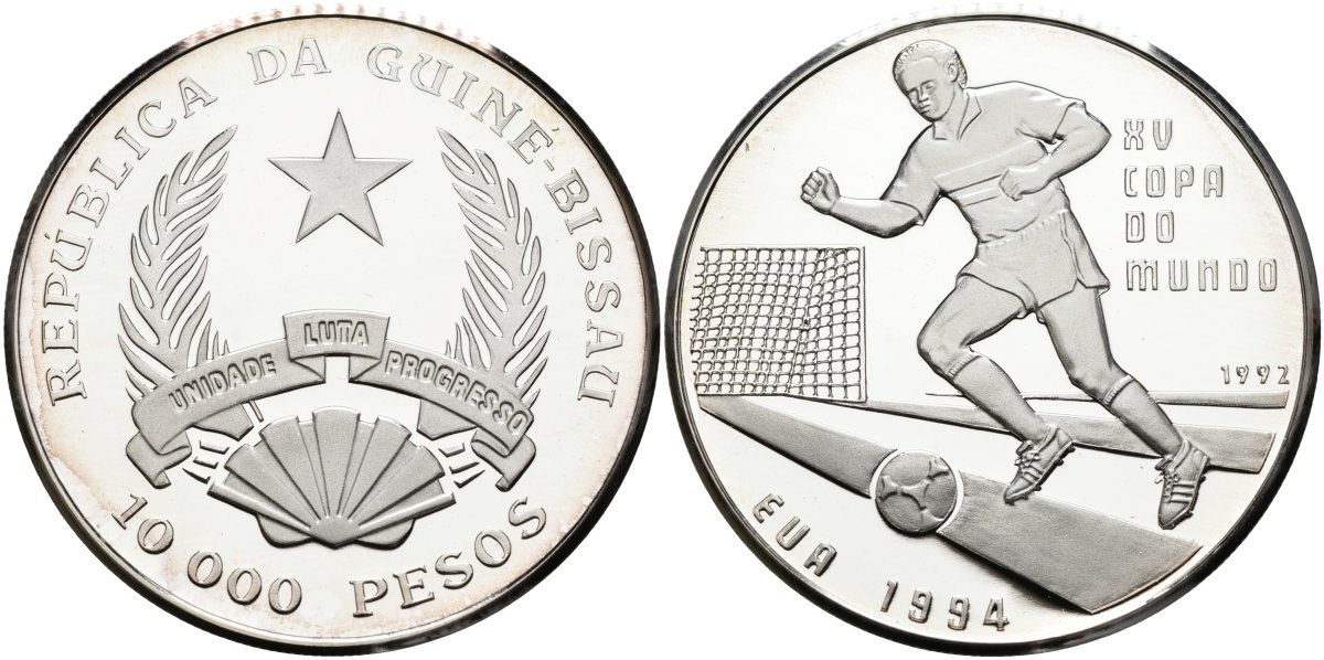 Гвинея-Бисау 10000 песо 1992 чемпионат мира по футболу 1994 года в США KM 39 серебро PROOF 00-00