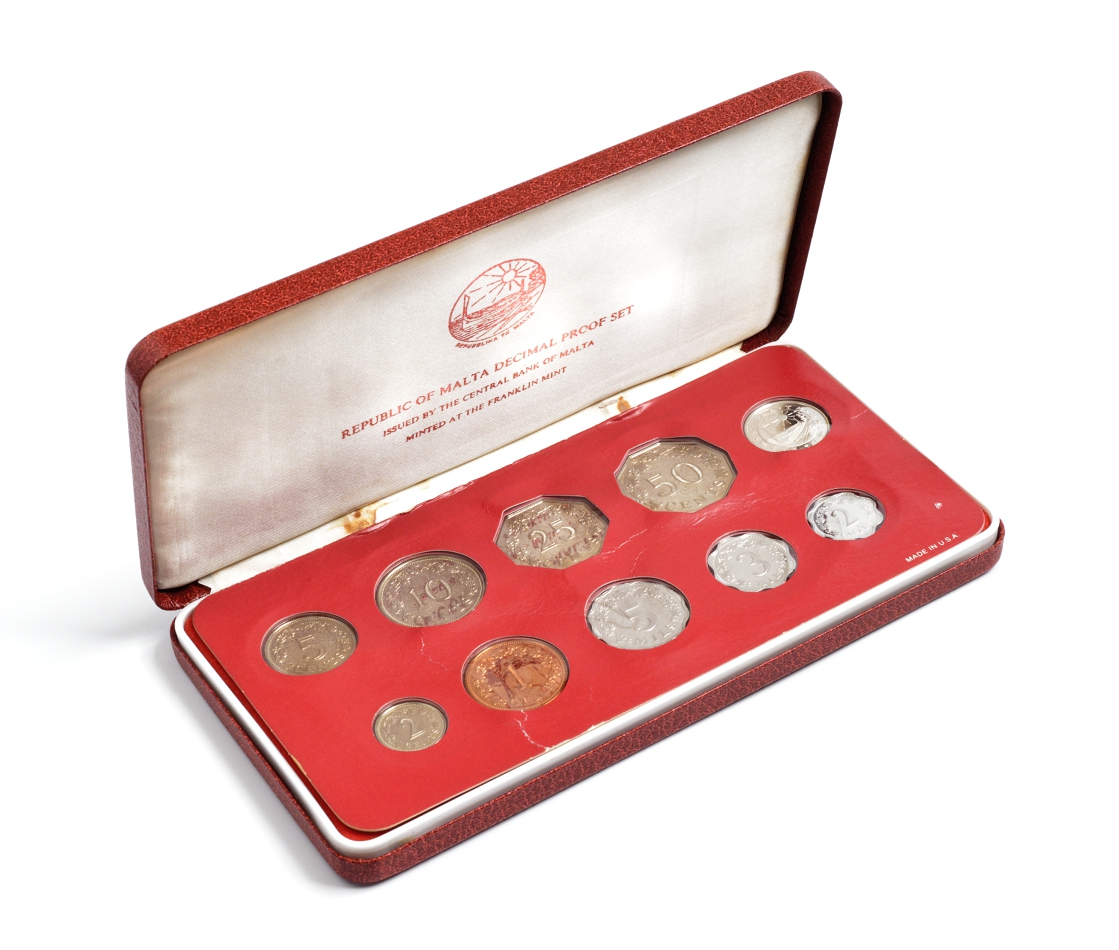 Мальта набор из 10 монет 1979 в запайке, в оригинальной коробке, с сертификатом, тираж 6577 экз. KM PS 7, KM (5-12, 29b, 51) серебро PROOF 2-6-3-09