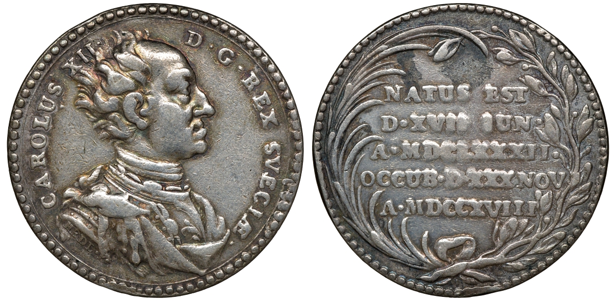 Швеция медаль 18 век с изображением Карла XII и его датами жизни, диаметр 33,3 мм., вес 15,0 гр.  серебро    00-809-15