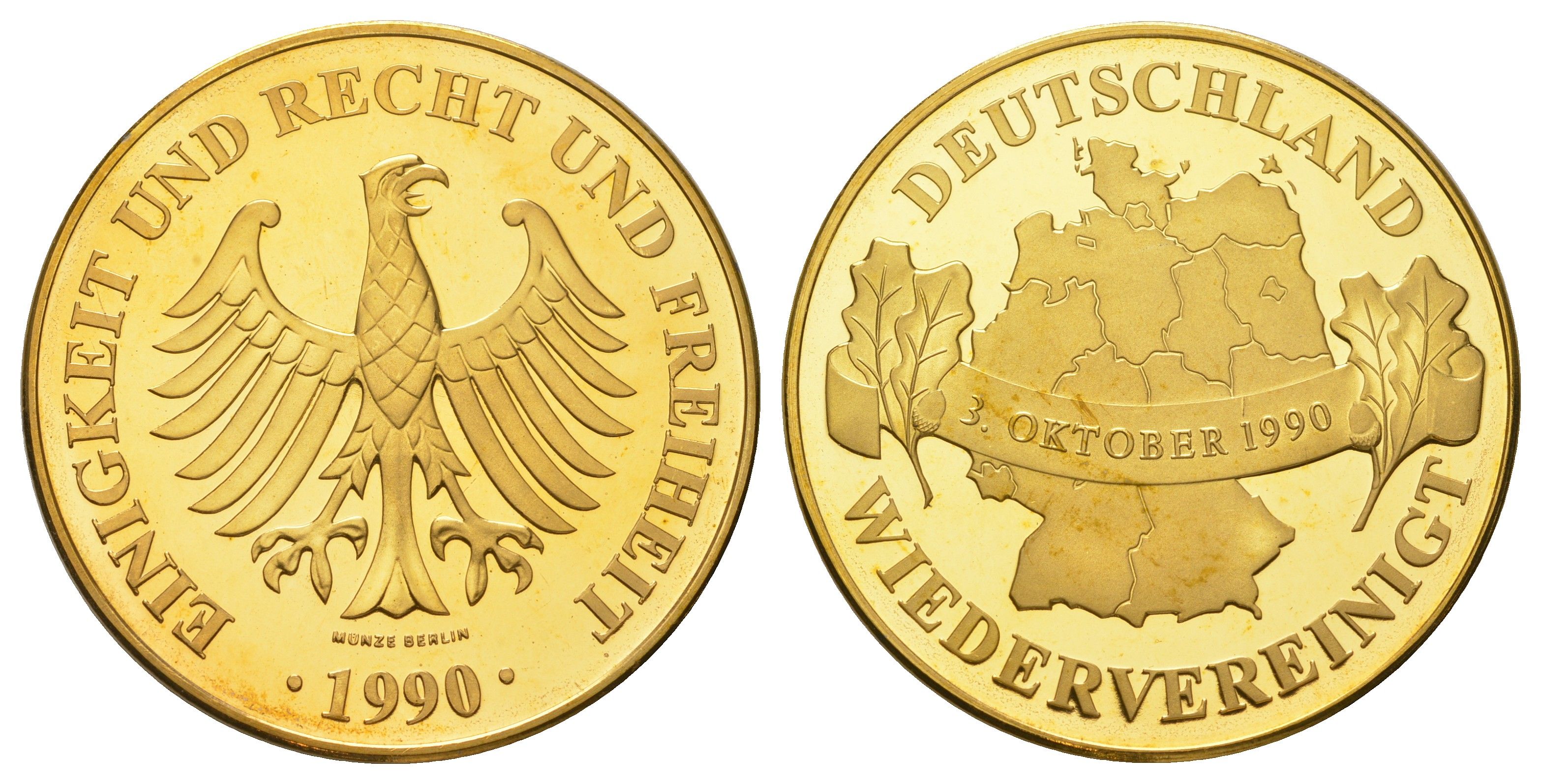 Германия медаль 1990 "Воссоединение Германии", Берлинский Монетный двор, в оригинальной упаковке, с сертификатом подлинности, тираж 25.000 экземпляров, диаметр 40 мм, вес 33,8 гр медно-никель плакированный золотом PROOF 4-5-1-12