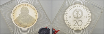 ГДР 20 марок 1983 A, 500 лет со дня рождения Мартина Лютера (1483-1546), в оригинальной коробке с пломбой J.1591, KM 94 серебро PROOF 10-005-80