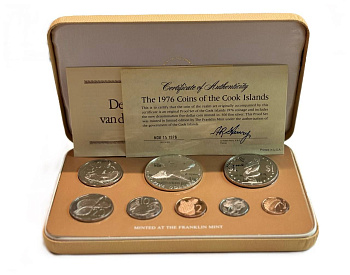 Острова Кука набор из 8 монет (1, 2, 5, 10, 20 и 50 центов; 1 и 5 долларов) 1976 Птицы - Мангаианский зимородок, в оригинальной упаковке, с сертификатом подлинности KM 1, 2, 3, 4, 5, 6, 7 и 15 PROOF 4-3-1-16