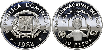 Доминиканская Республика 10 песо 1982 Международный год детей, тираж 8712 экземпляров KM 57 серебро PROOF 1095-1-33