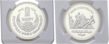 Египет 5 фунтов 1994 15 Чемпионат мира по футболу в США, игроки на фоне пирамид, в слабе NGC PF 69 ULTRA CAMEO, лучше качества 1 монета KM 736 серебро  PROOF  15-011-13