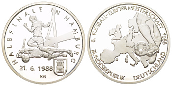 ФРГ медаль посвященная Чемпионату Европы 1988 - "полуфинальный матч ФРГ-Нидерланды 21 июня 1988 в Гамбурге" 1988 диаметр 39 мм, вес 23,5 гр серебро PROOF 11-321-12