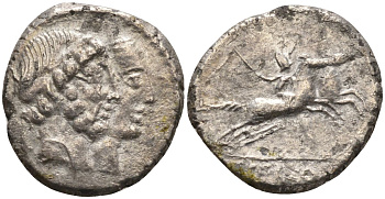 Римская Республика денарий 88 г. до н.э. монетарий Ц. Цензорин, головы царей Нумы Помпилия и Анка Марция / C CENSO, наездник, перепрыгивающий с одной лошади на другую, Рим, 3,21 гр Cr. 346/1d; Syd. 713a серебро 1073-9-31