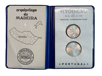 Португалия набор из 2 монет (100 и 250 эскудо) 1976 Революция гвоздик (25 de Abril 1974), в оригинальной упаковке KM 603 и 604 серебро UNC 4-3-1-23