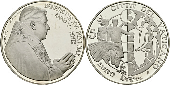 Ватикан 5 евро 2009 Бенедикт XVI, Международный год мира, в оригинальной коробке с сертификатом KM 415 серебро PROOF 4-3-4-21