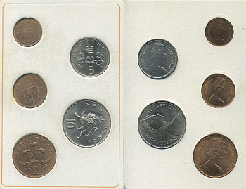 Великобритания набор из 5 монет 1968 - 1971 новый дизайн чекана, в оригинальном буклете KM MS 102   UNC  7-4-1-04