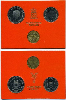 Нидерландские Антилы набор из 2 монет + жетон монетного двора 1980 1 И 2 1/2 гульдена 1980, Беатрикс (1980-2013), на коронацию Беатрикс, Урехт, в оригинальном буклете KM 200, 201 никель UNC 00-00