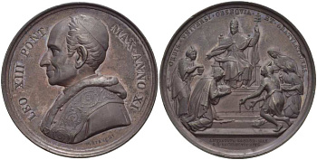 ВАТИКАН МЕДАЛЬ 1888 ЛЕО XIII (1878-1903), ANNO XI, 50-ЛЕТИЕ ПАПЫ ЛЬВА XIII, ПАПА СИДИТ НА ТРОНЕ, ВОКРУГ ПЯТЬ ФИГУР, ПРЕДСТАВЛЯЮЩИЕ ПЯТЬ КОНТИНЕНТОВ, МЕДАЛЬЕР ФРАНЧЕСКО БЬЯНКИ, ДИАМЕТР 43,5 ММ., ВЕС 39,7 ГР. бронза 1084-2-32