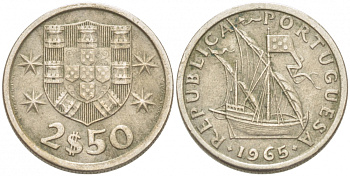 Португалия 2,5 эскудо 1965 парусник KM 590 медно-никель 3955-554