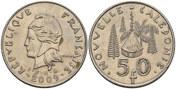 Французская Новая Каледония 50 франков 2009 хижина среди сосен и пальм, (IEOM) KM 13a, Schoen 15a, Lec 128i медно-никель 4111-625